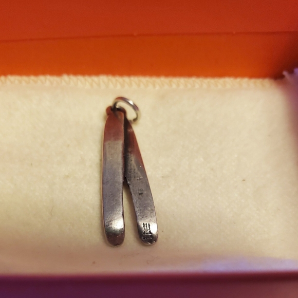 James Avery Retired Water Skiis Charm - Picture 6 of 9